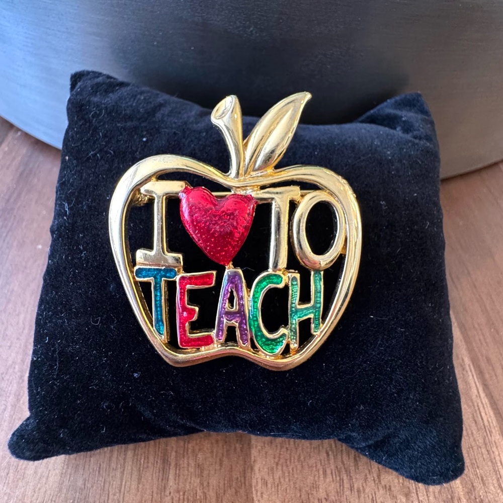 I Love To Teach Apple Teacher Brooch